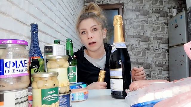 РАСПАКОВКА ПРОДУКТОВ// ЧТО Я БУДУ ГОТОВИТЬ МУЖУ НА ДЕНЬ РОЖДЕНИЯ. смотреть онлайн