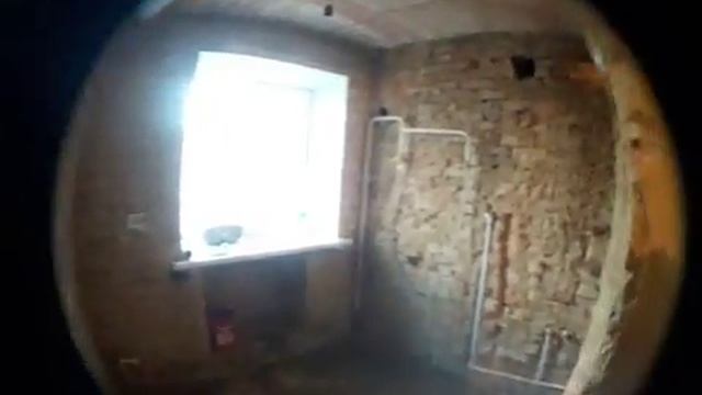 Произвели демонтаж. Стены снесли, штукатурку отбили, полы демонтировали. На все ушло 3 дня.