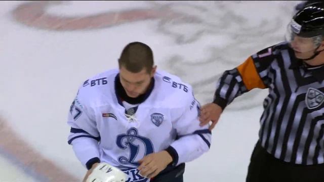 KHL Fight: Sestito VS Osipov смотреть онлайн