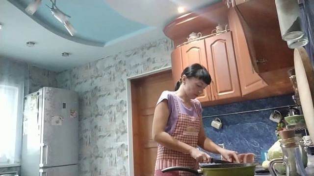 Влог: Обычный день безработной женщины.Готовлю обед. МФЦ. Благодарю своих зрителей!!! смотреть онлайн