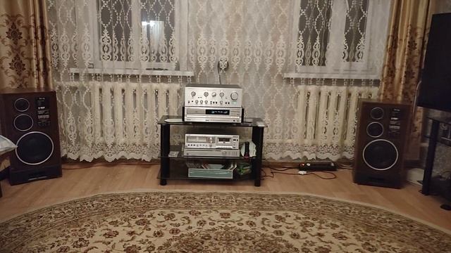 Radiotehnika S-90F&Technics SU-V8 смотреть онлайн