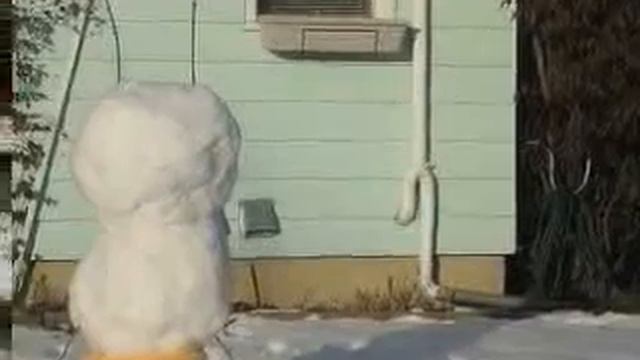 САМЫЕ НЕОБЫЧНЫЕ И КРЕАТИВНЫЕ СНЕГОВИКИ смотреть онлайн