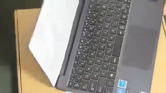 ASUS ノートパソコン VivoBook X207NA/11.6型【日本正規代理店品】intel Celeron N3350/4G/32GB/スターグレー/Win10 S/X207NA-FD024 смотреть онлайн