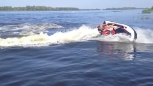 Трюки на гидроцикле  Sea Doo brp 2013