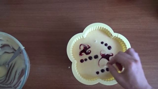 Art Manij Сметанный кекс с черной смородиной