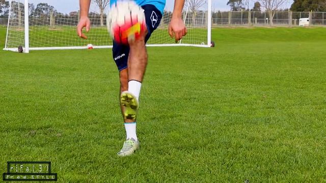 TheRF2 - FLICK UPS TUTORIAL/FREESTYLE SOCCER/ SOCCER SKILLS смотреть онлайн