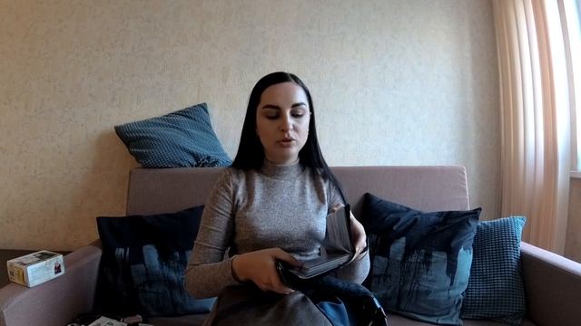 Что я ношу в сумке весом 3,6 кг? [+ ENG sub] [12+] смотреть онлайн