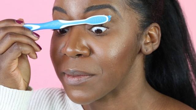 5 HACKS TO CURL YOUR EYELASHES!