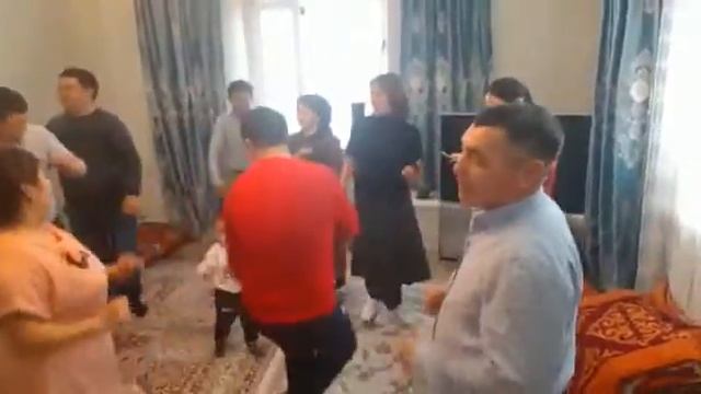 40 ЖАС. 22жылдан сон кездесу. 1998 2021.Гульайман. смотреть онлайн