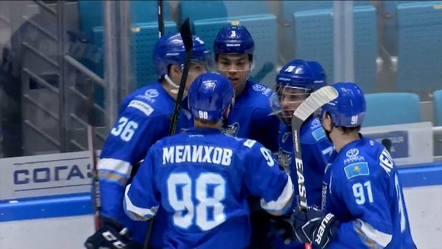 Истории МХЛ. Защитник «Снежных Барсов» Самат Данияр смотреть онлайн