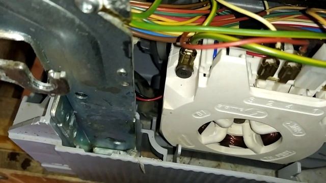 Циркуляционный насос в работе пмм Bosch SRS45T78RU/17 смотреть онлайн