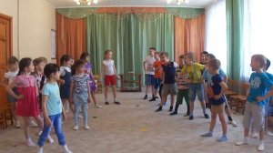 Песня "Мы идем в первый класс" музыка О. Девочкиной, слова О.Высотской