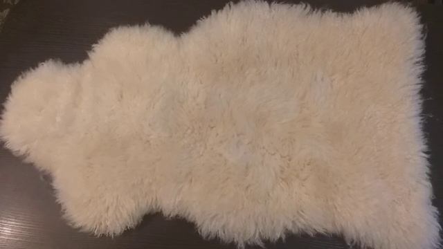 Коврик из овечьей шкуры смотреть онлайн