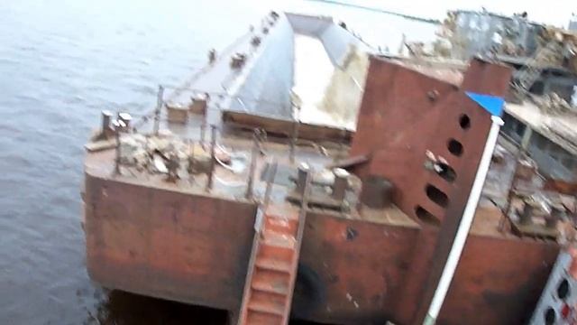 Забрали кормилицу со слипа..Первый рейс.. смотреть онлайн