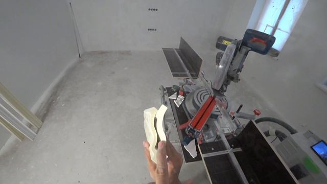 Торцовочная пила Bosch GCM 12 GDL