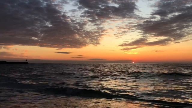 Рассвет у моря ? Одесса ☀️Волшебное утро ? смотреть онлайн