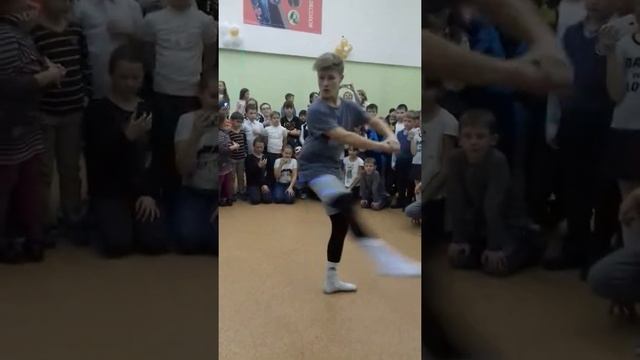 Дискотека 2 смотреть онлайн
