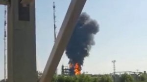 Дрон камикадзе подорвал нефтеперерабатывающей завод в Ростовской области