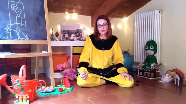 MAMMA LILI - Gioco delle 5 pietre - Jogo 5 Marias смотреть онлайн