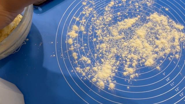 Як приготувати сирне печиво «Вірменські пончики» смотреть онлайн