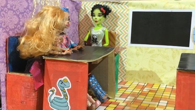 СТОП МОУШЕН Школа монстров Химия ХРОМ смотреть онлайн