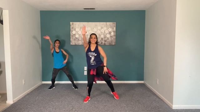 Dancing Kizomba (Remix) by Alx Veliz feat. Don Omar | Zumba with Mia смотреть онлайн