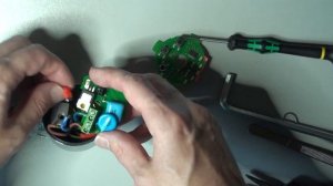 Как правильно оценить работу электронщика. Ремонт тэна Therma Meg 1.0SW от полотенцесушителя.