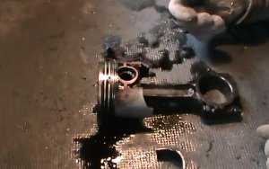 Причина из-за Которой Может Застучать Шатун в Двигателе Машины