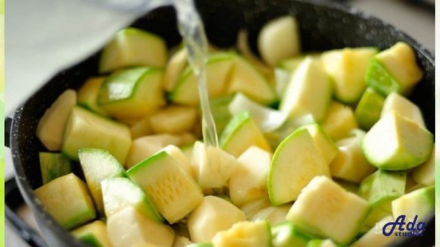 ★ШЕДЕВРАЛЬНО!★ ХОЛОДНЫЙ СУП-ПЮРЕ ИЗ КАБАЧКОВ ★ смотреть онлайн