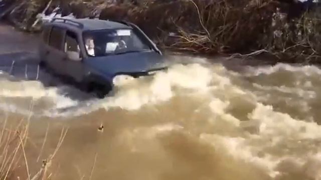 В брод бурной реки смотреть онлайн