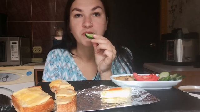 мукбанг просто так