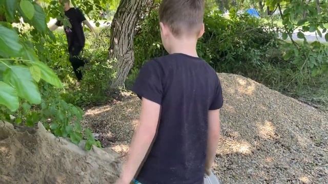 Сделали себе красивую полянку смотреть онлайн