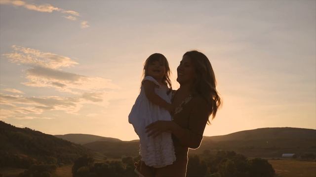 My family 4K Cinematic Video смотреть онлайн