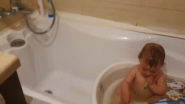 Развитие ребенка в 1 год и 3 месяца