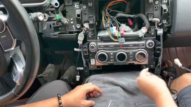 Range Rover 2014- 2022 13 inch Infotainment Screen upgrade Installation instructions смотреть онлайн