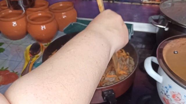 Пельмени в горшочке с печенью/Амурские пельмени/Пельмени с печенью/Пельмени в духовке/Пельмени... смотреть онлайн