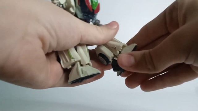 Обзор на Transformers Studio Series 81 Wheeljack