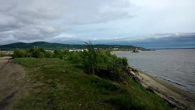 Красивый вид на реку Лена. смотреть онлайн