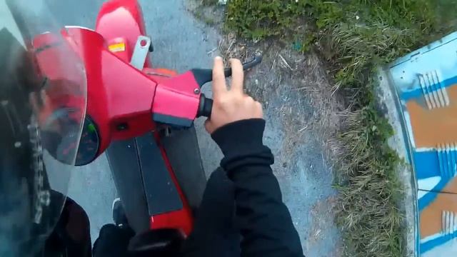 #9 Vespa 50 o RC125? (Small Bikers) смотреть онлайн