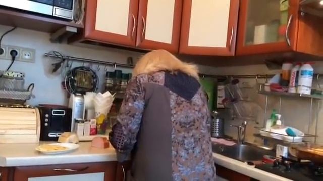 В ГОСТЯХ У НАДЕЖДЫ...ЗНАМЕНИТАЯ КУХНЯ. КОФЕ,РАЗГОВОРЫ...