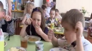 Обед в детском садике