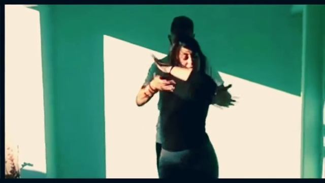 chris paradise-apretaditos(demo improvisation) dancers:fany & juan bachata sensual смотреть онлайн