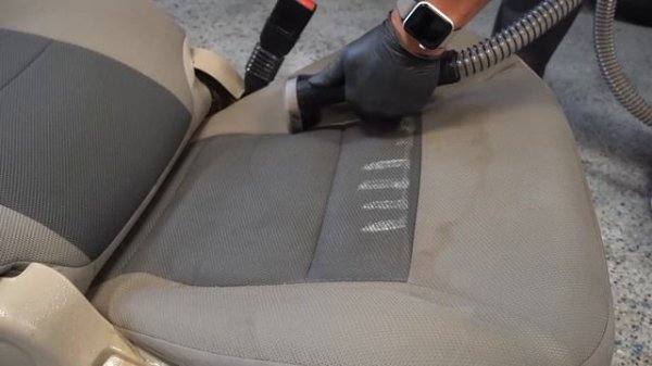 Super Cleaning The NASTIEST Ford Escape! | The Detail Geek