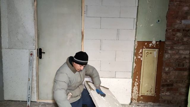 Как самому утеплить пенопластом стену? Методы 2 и 3, на клей. смотреть онлайн