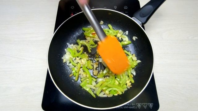 Спагетти с овощами и сыром фета смотреть онлайн