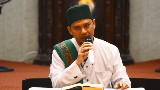 Tanggapan Habib Abdurrahman bin Kamil Assagaf Tentang disertasi zina Halal смотреть онлайн