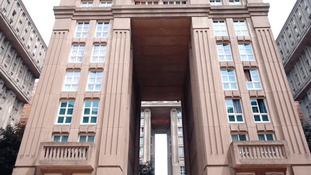 Postmodern Housing estates in Paris | Hunger Games Location смотреть онлайн