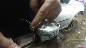 КАК правильно УСТАНОВИТЬ поршневые КОЛЬЦА и ПОРШНИ на двигатель автомобиля