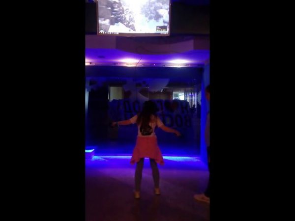 Первый раз играю в VR | Лыжи отлетели =)