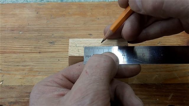 Карандашница